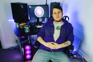 Rewan Leach in his home studio/streaming setup