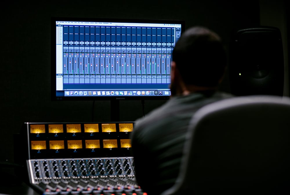 How to start your career in sound engineering - A beginner’s guide Featured Image-1