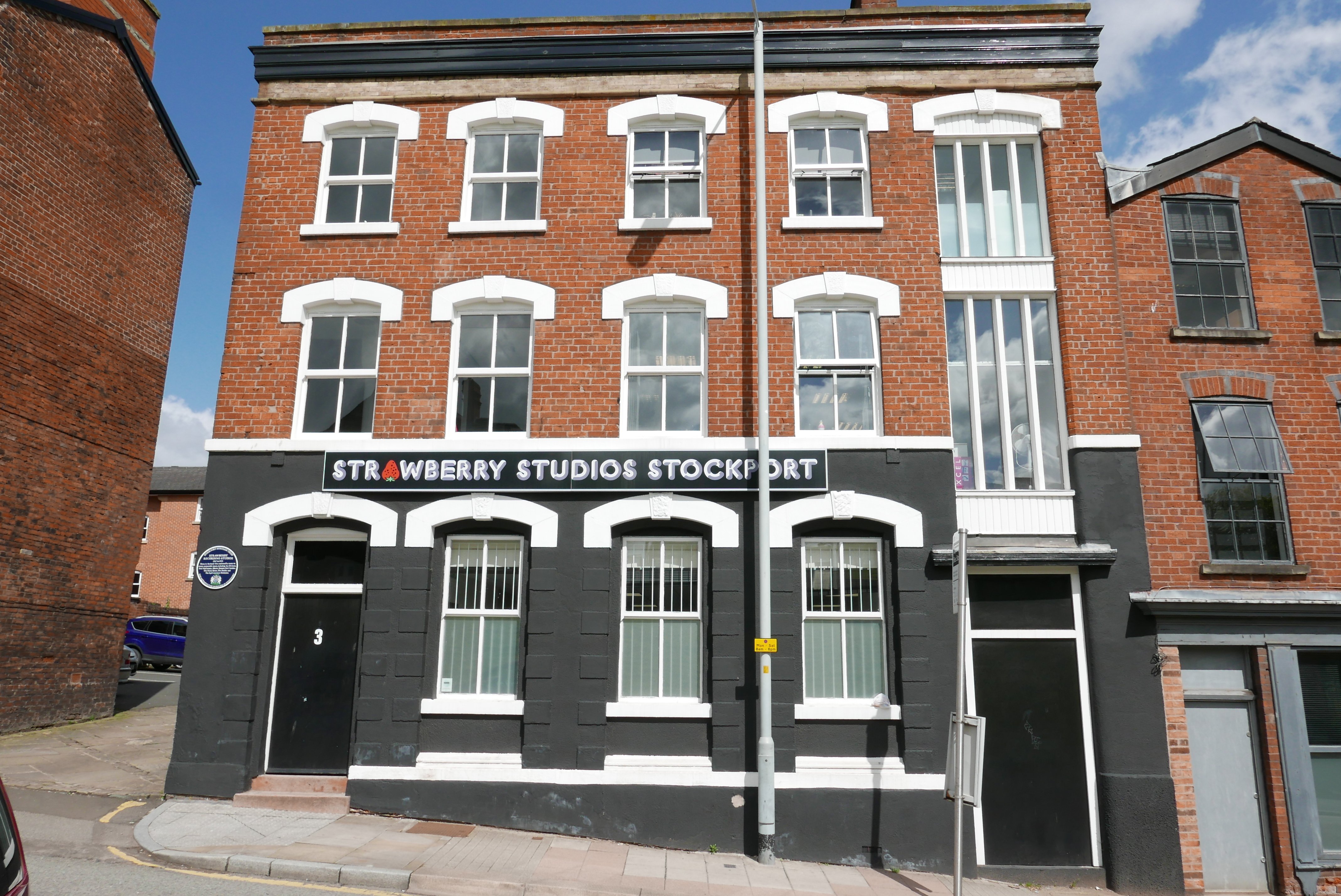 Strawberry_recordings_studio